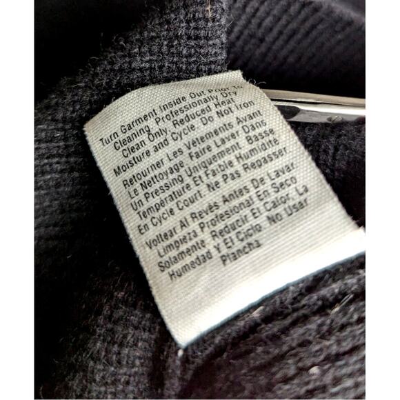 DKNY  vest Unisex 100% lambs wool weather resistant chest or bust 42" length 27" - Picture 2 of 5